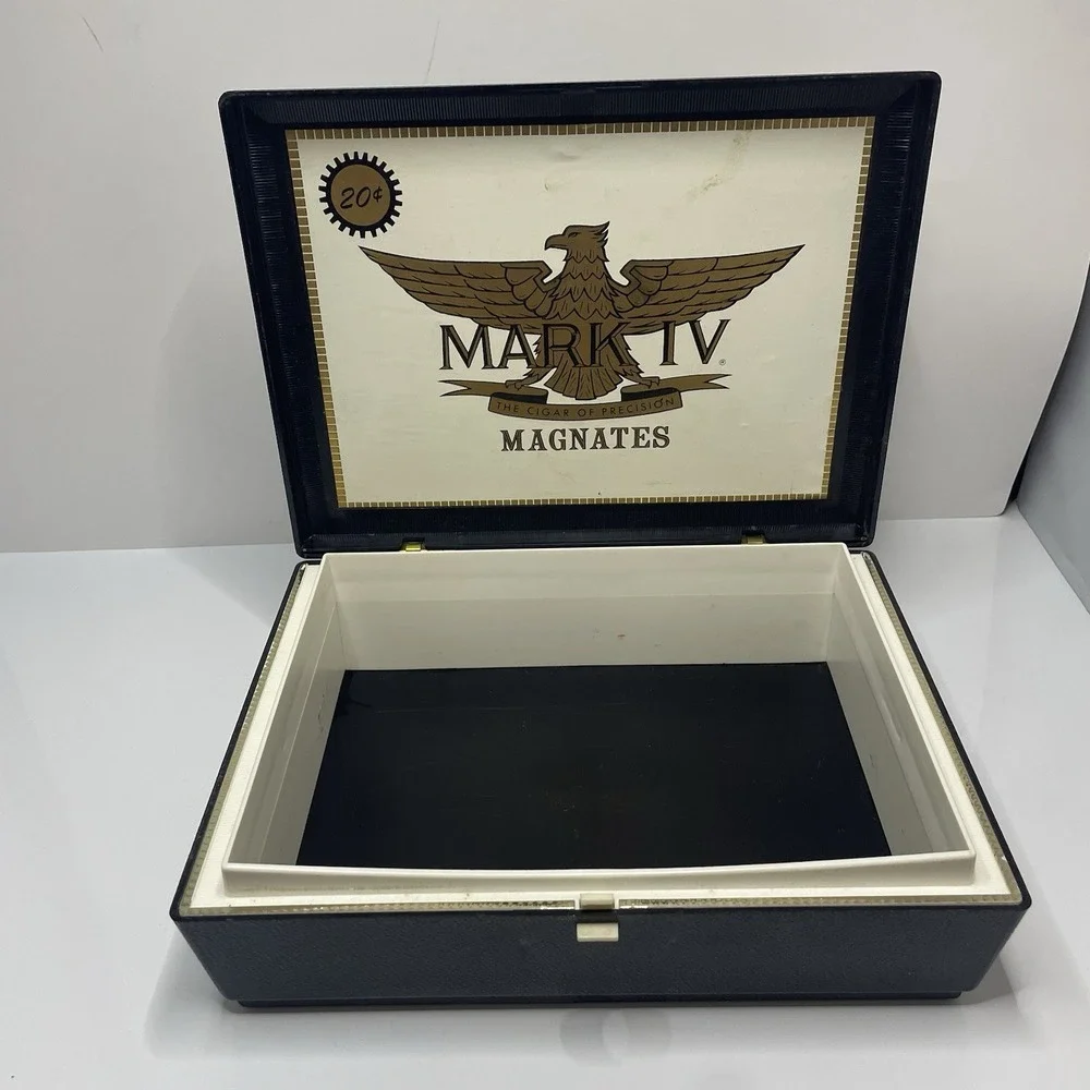 Vintage Tobacco Mark IV Magnates Eagle Plastic Cigar Empty Box